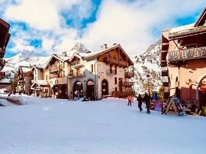 Premium 4 Bed Ski-in & Out Arc 1950 * Les Arcs (Savoie)