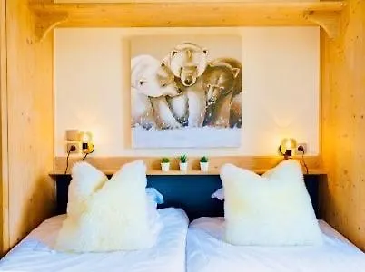 Apartment Premium 4 Bed Ski-in & Out Arc 1950 *