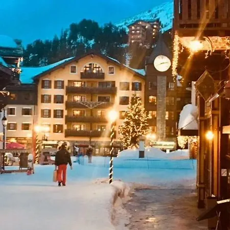 Premium 4 Bed Ski-in & Out Arc 1950 * Les Arcs (Savoie)