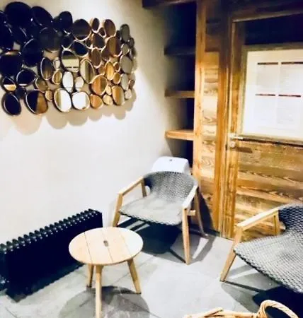 Premium 4 Bed Ski-in & Out Arc 1950 * Les Arcs (Savoie)